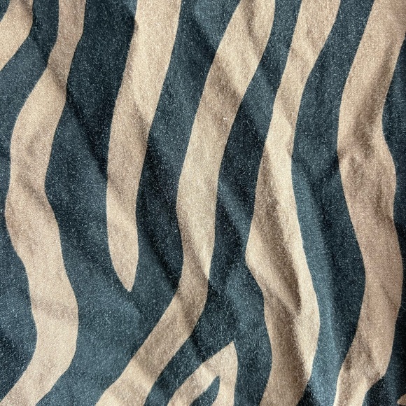 COPY - Banks Journal Black and Brown Button-down Short Sleeve Shirt - Picture 4 of 5